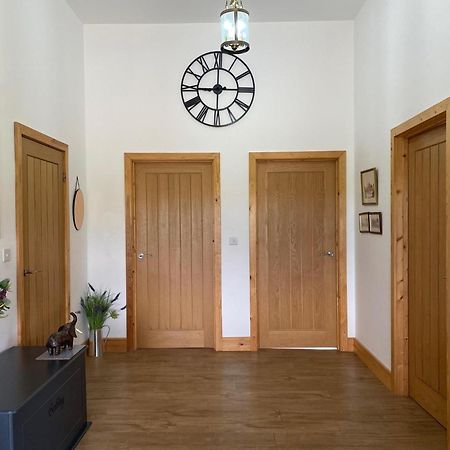 King Richard'S Luxury Lodge - Sleeps Up To 8 ,Dog Friendly ,Near Sherwood Forest At Fairview Farm In Nottingham Set In 88 Acres And Great For Groups,Family Gatherings,Corporate Events Kültér fotó