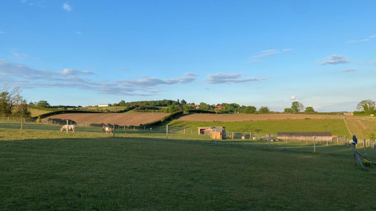King Richard'S Luxury Lodge - Sleeps Up To 8 ,Dog Friendly ,Near Sherwood Forest At Fairview Farm In Nottingham Set In 88 Acres And Great For Groups,Family Gatherings,Corporate Events Kültér fotó